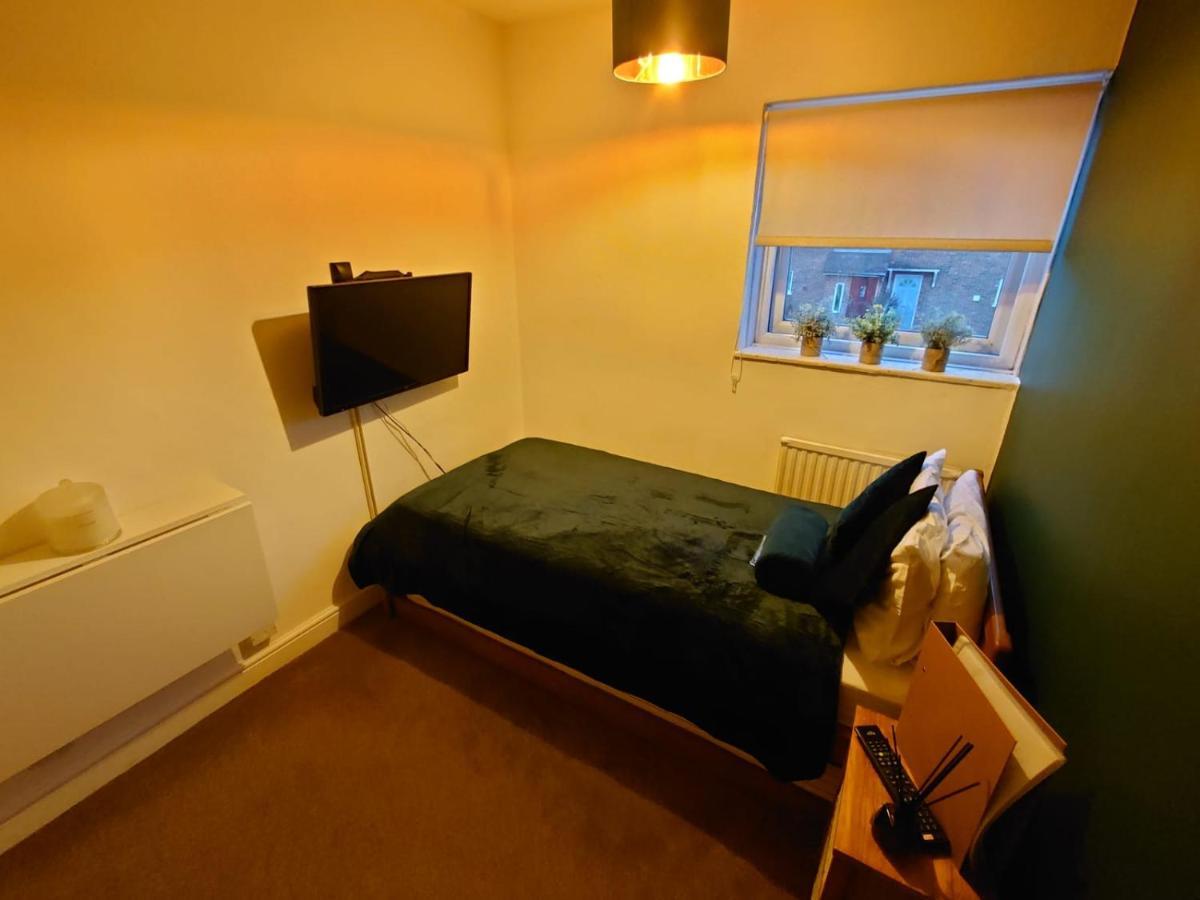 Lovely Rooms In A Quiet Place Of Woking Luaran gambar